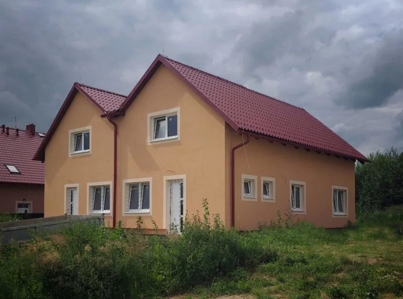 Dokončený rodinný dům z realizace v Rokytovci